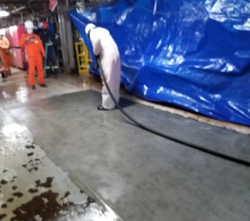 Jateamento de piso FPSO — offshore